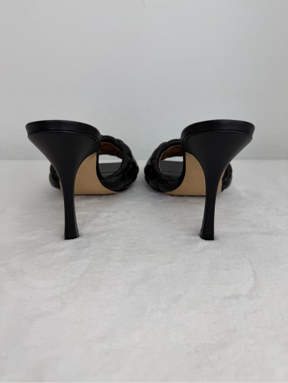 Bottega Veneta Black Padded Intrecciato Square-Toe Mules - Picture 4 of 8